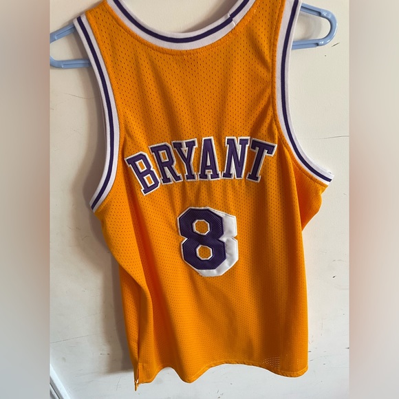 Kobe Bryant Los Angeles Lakers Basketball Jersey Mitchell and Ness - Picture 2 of 2